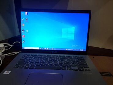 asus d540s: İşlənmiş ASUS 15.6 ", 256 GB