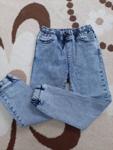 джинсы для мальчиков: Джинсы и брюки