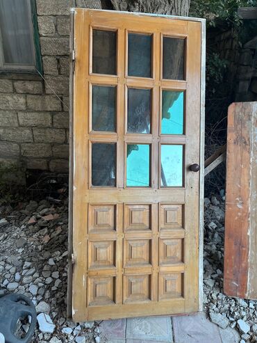 seyf qapi islenmis: 1qapi50 azn
1pencere 30 azn
3 qapı 100 azn