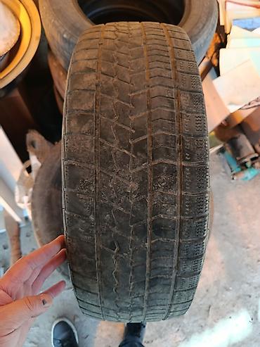 киа ев 5: Цена за комплект — 2000 сом. Продам зимние шины 195/65 R15 Всего 4 — 3