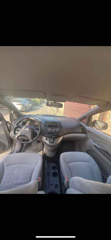 Mitsubishi: Mitsubishi Grandis: 2010 г., 2.4 л, Автомат, Бензин, Минивэн — 12