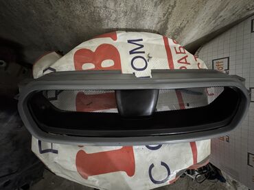 легаси б4 универсал: Решетка радиатора Subaru 2004 г., Б/у, Оригинал
