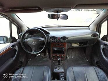 Mercedes-Benz: Mercedes-Benz A-Class A160, boz rəng, hetçbek kuzov. Xüsusiyyətlər: - — 11