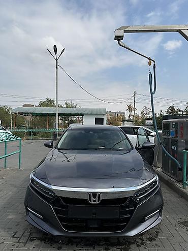 999: Honda Accord: 2019 г., 1.6 л, Вариатор, Гибрид, Седан — 1