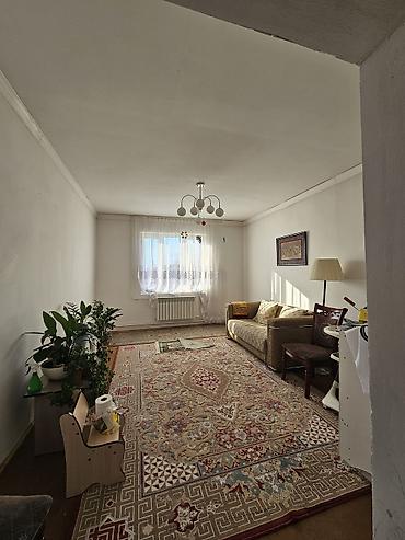 Продажа коттеджей и домов: Нижняя Ала-Арча районунда өзүнүн көлмөсү бар үй сатылат. Жер — 5