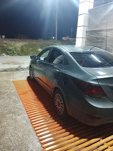 Унаа сатуу: Hyundai Solaris: 2013 г., Кол менен иштөөчү, Бензин, Седан — 9