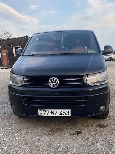 4 fara buferi: Volkswagen Transporter T5, qara rəng, miniven/kombi tipli gövdə. Əsas — 4