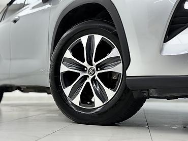 Toyota: Toyota Highlander: 2022 г., 2.5 л, Автомат, Гибрид — 5