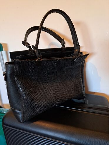 klasična crna haljina: Shoulder bag