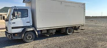 ov tir: Yükdaşıma üçün qutu kuzovlu yük maşını - Marka/model: (şəkildə — 1