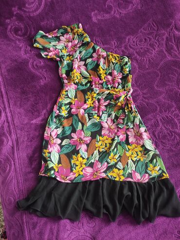 Коктейльные платья: Коктейльное платье, M (EU 38)