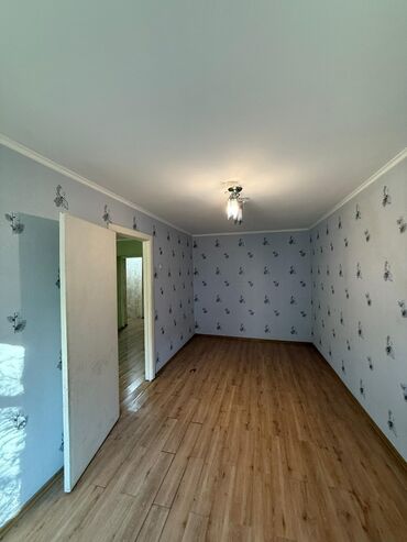 Продажа квартир: 3 комнаты, 64 м², Индивидуалка, 1 этаж, Старый ремонт — 5