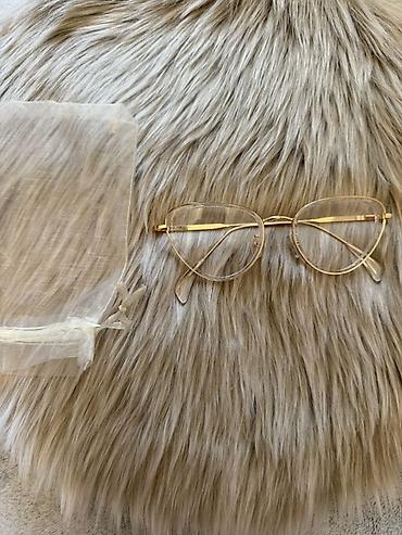 optik eynək modelləri: Gözlük dəsti – 3 model 1) Gün eynəyi, yuvarlaq forma: - Şəffaf açıq — 3