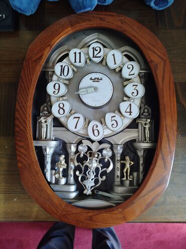сенсерный часы: Часы настенные, музыкальные, оригинал японский. торг уместен
