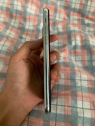 Apple iPhone: IPhone Xs, Серебристый, Чехол — 5