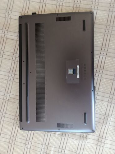 Kompüter, noutbuk və planşetlər: Intel Core i3, 8 GB, 15.6 "