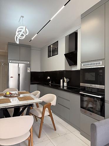 silver kitchen: Кухонный гарнитур, Новый, цвет - Серый — 1