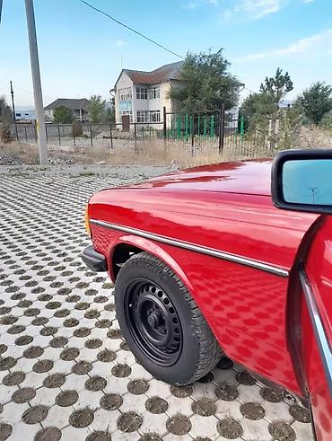 Mercedes-Benz: Mercedes-Benz E-Class: 1981 г., 2 л, Механика, Дизель, Седан — 4