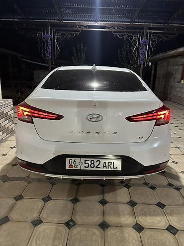 mazda 6: Hyundai Avante: 2018 г., 1.6 л, Автомат, Бензин, Седан — 4