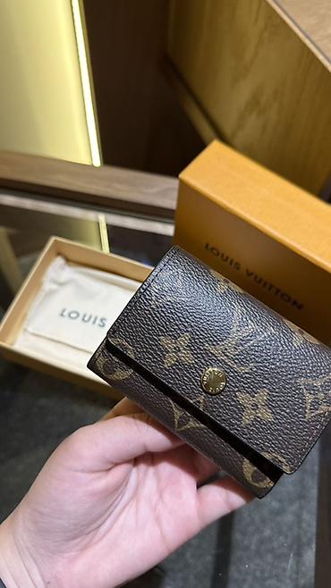 Кардхолдер/мини‑кошелёк Louis Vuitton Monogram - Компактный формат с