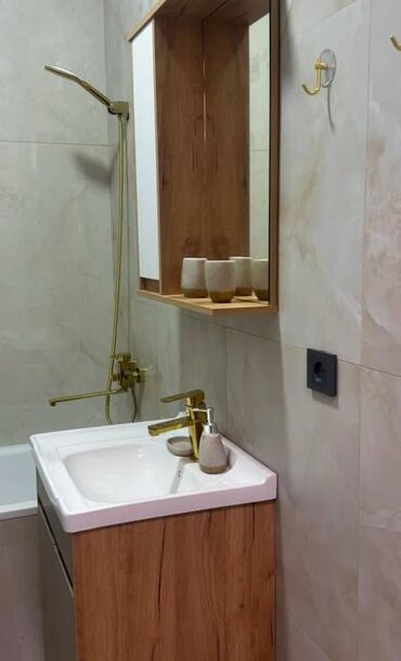токолдош квартира: 1 комната, 56 м², Элитка, 7 этаж, Евроремонт