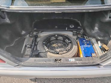 mercedes 208 d: Mercedes-Benz 220: 2.2 l | 1999 il Sedan — 1