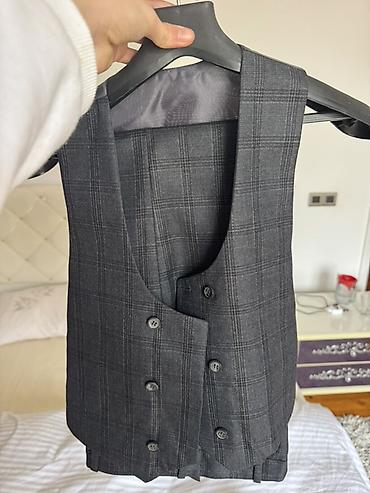 Bayram kostyumları: Oğlan uşaqları üçün klassik üçlük kostyum Qolu 50 sm Şalvar 81 - Rəng — 3