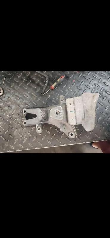 neolux h7: AUDI A6 A7 NOSAC MOTORA STOPA 4G0199308E | Audi vw delovi zemun — 1