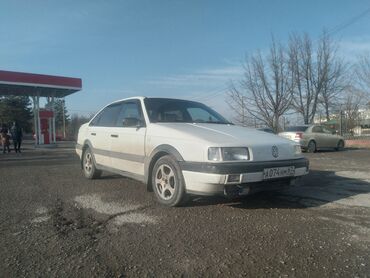 crv 1: Volkswagen Passat CC: 1989 г., 1.8 л, Механика, Бензин, Седан