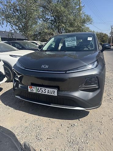 li one: Changan Qiyuan Q05: 2026 г., Электромобиль — 1