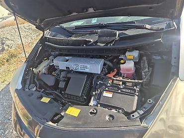 куплю литые диски на ауди: Toyota Prius V: 2013 г., 1.8 л, Вариатор, Гибрид, Универсал — 1