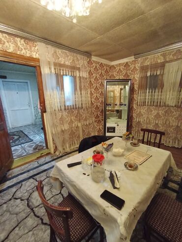 Həyət evləri və villaların satışı: 3 otaqlı, 55 kv. m, Orta təmir