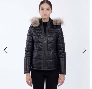 черная куртка зимняя: Пуховик, XS (EU 34), S (EU 36), M (EU 38)