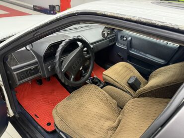 Audi: Audi 100: 1984 г., 1.8 л, Механика, Бензин, Седан — 6