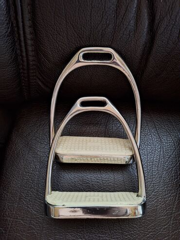 Бинокли: Бпц 16 на 50 1993г. идеальное состояние, кофр ручной работыв — 2