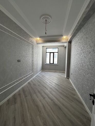 bakixanovda 1 otaqli bina evleri: 3 otaqlı, Yeni tikili, 94 kv. m