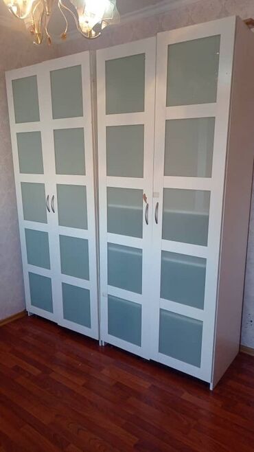 по часовая аренда: 53 м², 2 комнаты, Парковка, Забор, огорожен