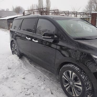 машина для женщин: Kia Carnival: 2019 г., 2.2 л, Автомат, Дизель, Минивэн