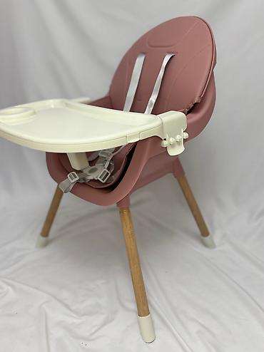 Стульчики для кормления: Продаются новые стульчики для кормления. Стильные и удобные . Съемный — 20