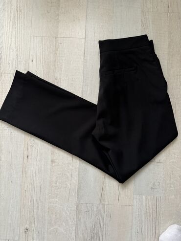 Классические: Классические брюки отличное качество от бренда Paul Smith размер S