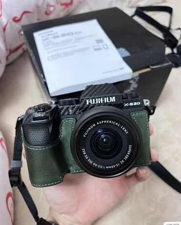 fujifilm s5500: Камера Fujifilm X-S20 с объективами 14–45 мм, 50–230 мм и 56 мм