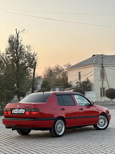 самое бартовой: Volkswagen Vento: 1995 г., 1.8 л, Механика, Бензин, Седан — 3
