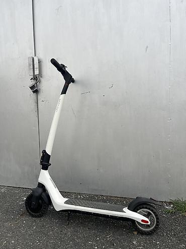 İşlənmiş Elektrik samokat 8", 251 - 350 Vt, 16 - 25 km/s, Ünvandan götürmə