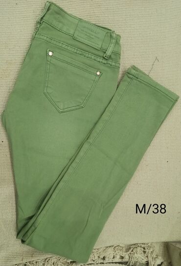 Pantalone: M (EU 38), Normalan struk