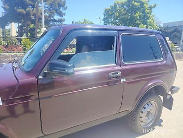 m50 i moti: VAZ (LADA) 4x4 Niva: 1.7 l | 2000 il 10000 km Universal — 6