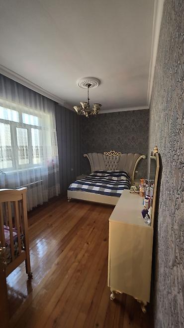 təcili ev satilir: Sabunçu qəs. 3 otaqlı, 70 kv. m, Orta təmir — 4