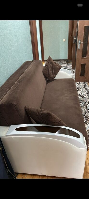 продажа дивана бу: Divan, İşlənmiş, Açılan, Bazalı, Çatdırılma yoxdur