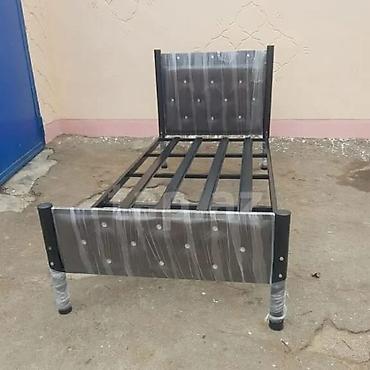 Metal karkaslı tək və ikimərtəbəli çarpayılar. Modeldə möhkəm dəmir