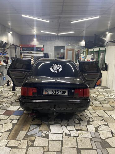 Транспорт: Audi A6: 2.6 л | 1994 г. | Седан