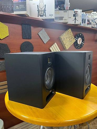poco f7: ADAM Audio F7 Active Nearfield Monitor (Cüt) Qara ADAM Audio — 2